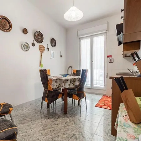 Restful In Near Seabeach, City Centre *