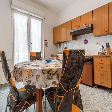 Restful In Near Seabeach, City Centre Διαμέρισμα *