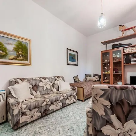 Restful In Near Seabeach, City Centre Διαμέρισμα
